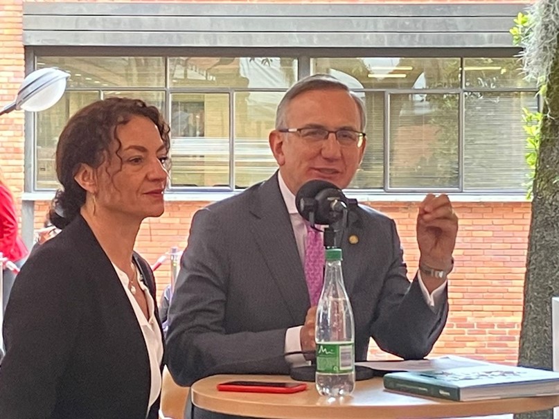 UEXTNuevoCentroSoste 2 581b3