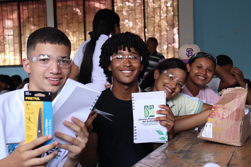 FOTOS LABORATORIOS CREATIVOS ff87a