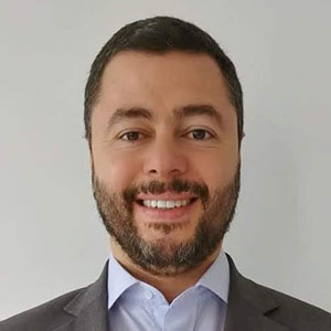 Julián Dicker Echeverri